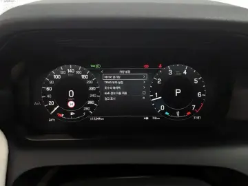 2025 Land Rover Discovery Sport с пробегом 11 244 км