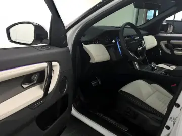 2025 Land Rover Discovery Sport с пробегом 11 244 км