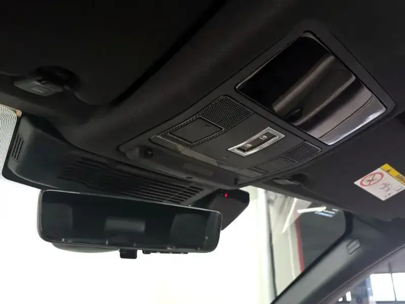 2025 Land Rover Discovery Sport с пробегом 11 244 км
