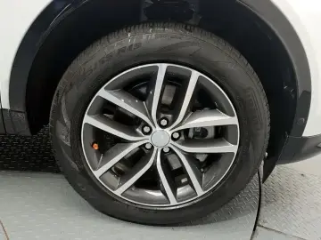 2025 Land Rover Discovery Sport с пробегом 11 244 км