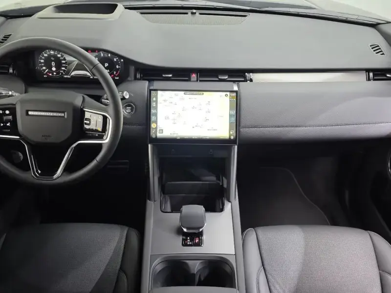 2025 Land Rover Discovery Sport с пробегом 10 710 км