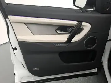 2025 Land Rover Discovery Sport с пробегом 11 244 км