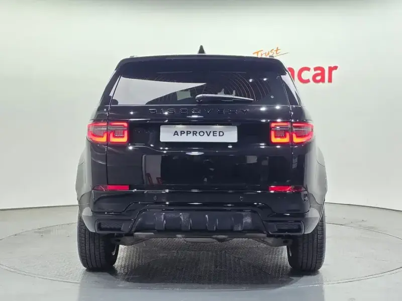 2025 Land Rover Discovery Sport с пробегом 10 710 км