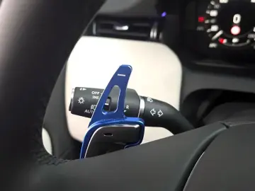2025 Land Rover Discovery Sport с пробегом 11 244 км