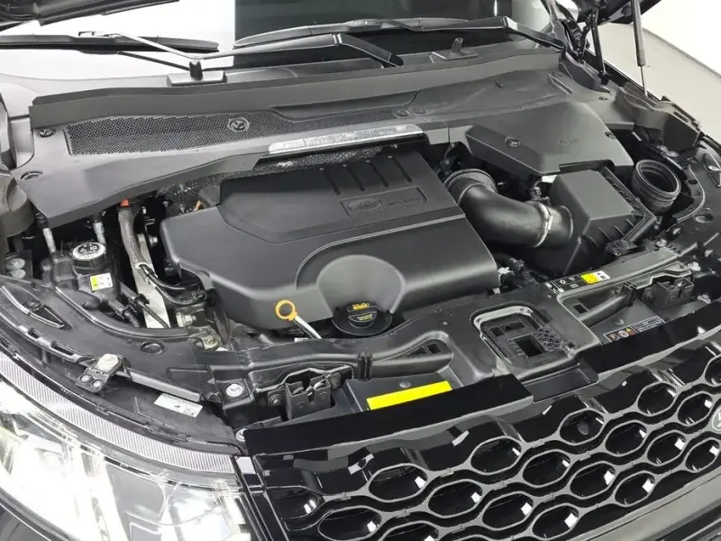 2025 Land Rover Discovery Sport с пробегом 10 710 км