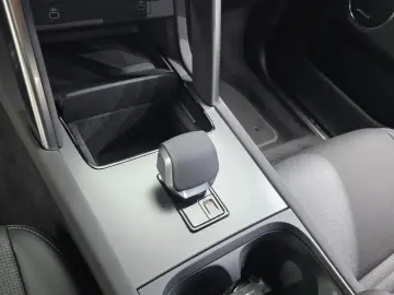 2025 Land Rover Discovery Sport с пробегом 10 710 км