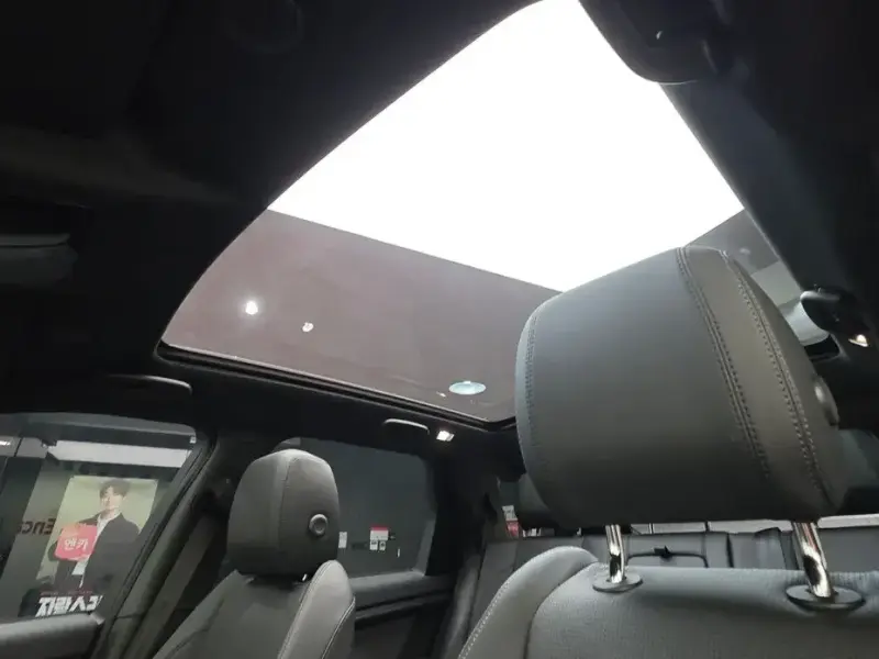 2025 Land Rover Discovery Sport с пробегом 10 710 км