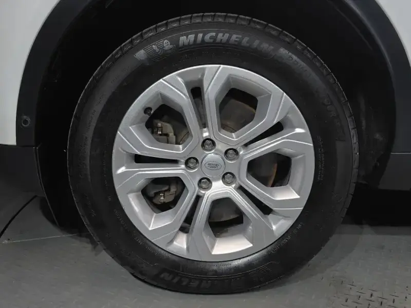 2021 Land Rover Discovery Sport с пробегом 137 780 км