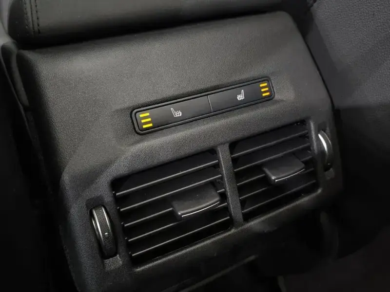 2021 Land Rover Discovery Sport с пробегом 137 780 км