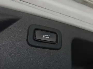 2021 Land Rover Discovery Sport с пробегом 137 780 км