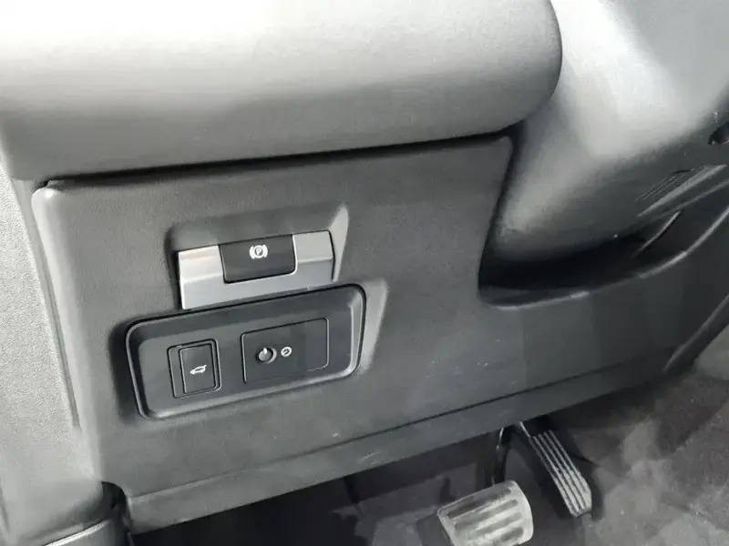 2022 Land Rover Discovery Sport с пробегом 55 552 км