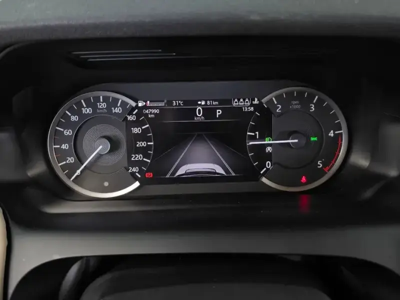 2021 Land Rover Discovery Sport с пробегом 47 990 км