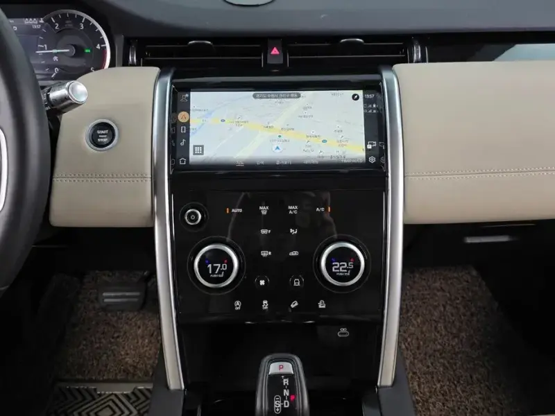 2021 Land Rover Discovery Sport с пробегом 47 990 км