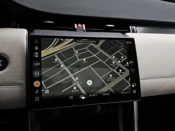 2025 Land Rover Discovery Sport с пробегом 20 366 км