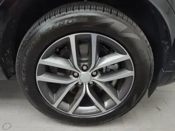 2024 Land Rover Discovery Sport с пробегом 6 840 км
