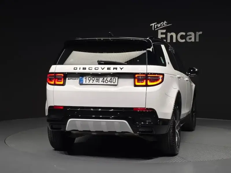 2025 Land Rover Discovery Sport с пробегом 22 833 км