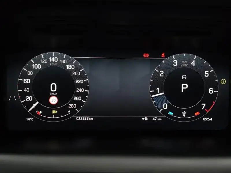 2025 Land Rover Discovery Sport с пробегом 22 833 км