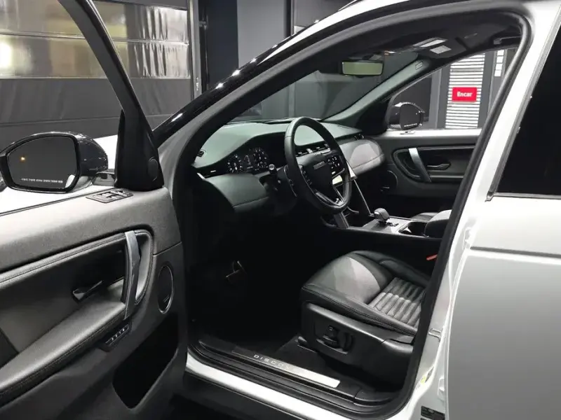 2025 Land Rover Discovery Sport с пробегом 22 833 км