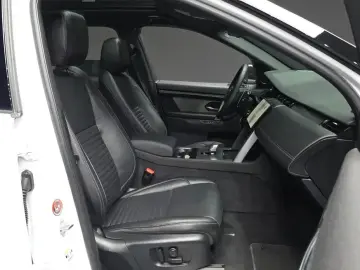 2025 Land Rover Discovery Sport с пробегом 22 833 км