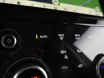 2020 Land Rover Discovery Sport с пробегом 117 655 км