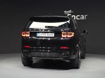 2025 Land Rover Discovery Sport с пробегом 303 км