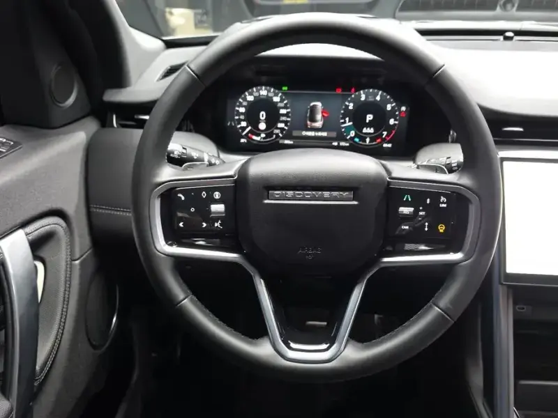 2025 Land Rover Discovery Sport с пробегом 303 км