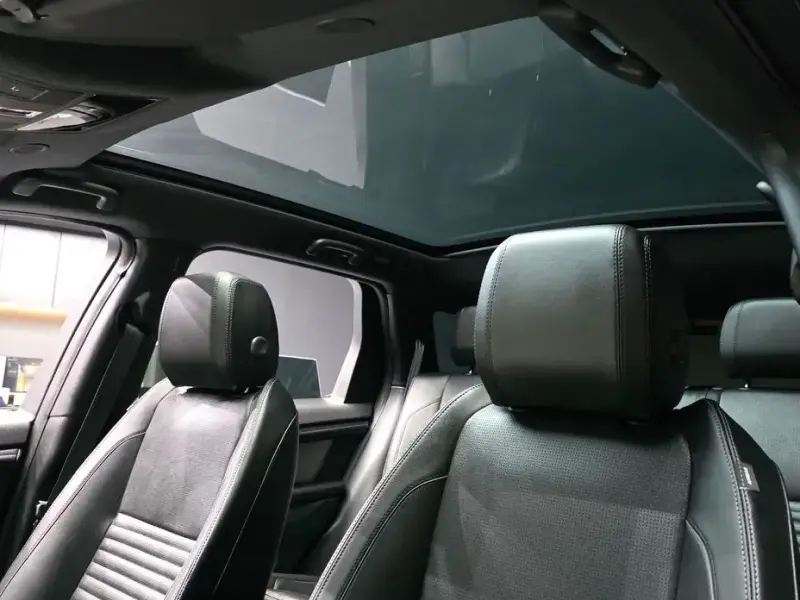 2025 Land Rover Discovery Sport с пробегом 303 км