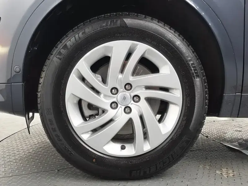 2025 Land Rover Discovery Sport с пробегом 3 756 км
