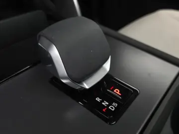 2025 Land Rover Discovery Sport с пробегом 3 756 км