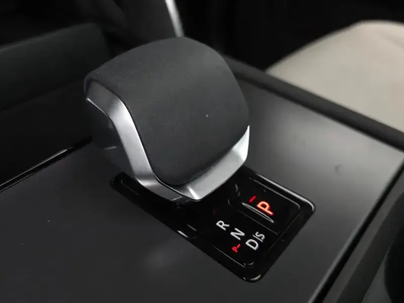 2025 Land Rover Discovery Sport с пробегом 3 756 км