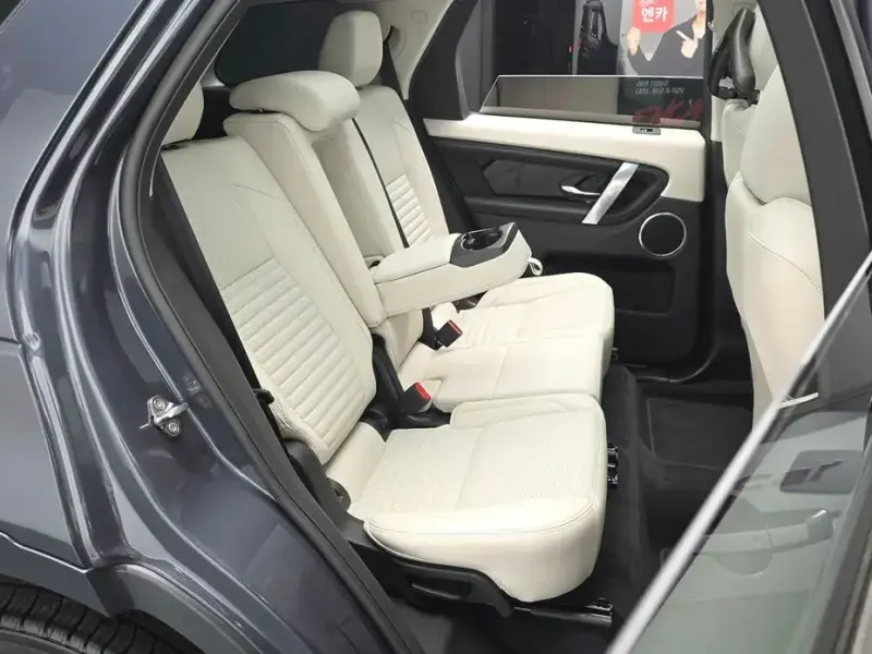 2025 Land Rover Discovery Sport с пробегом 3 756 км