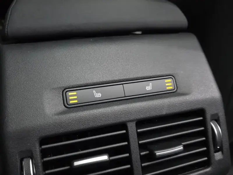 2025 Land Rover Discovery Sport с пробегом 12 080 км