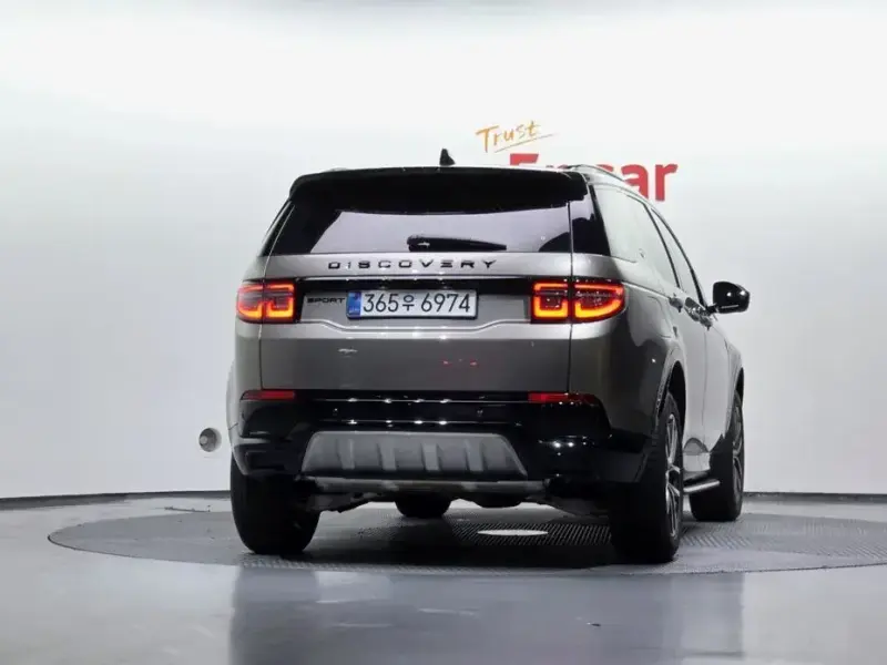 2025 Land Rover Discovery Sport с пробегом 3 592 км