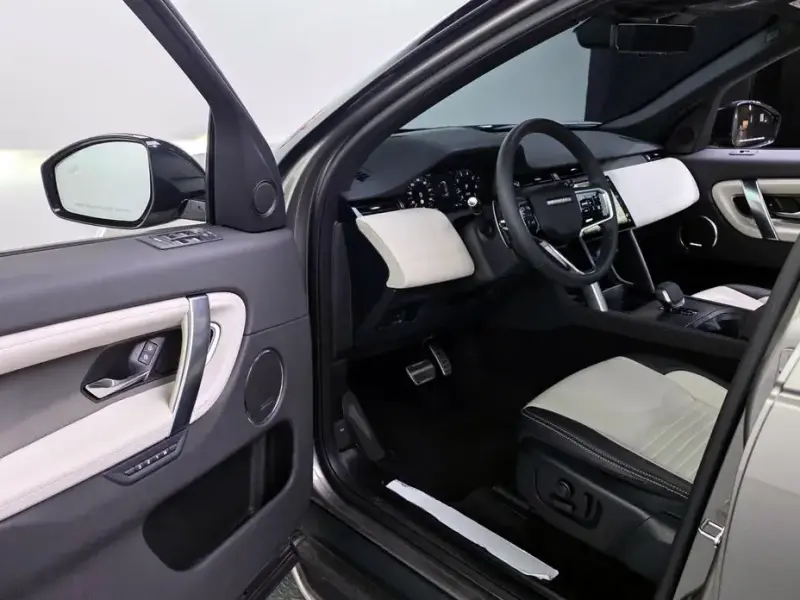 2025 Land Rover Discovery Sport с пробегом 3 592 км