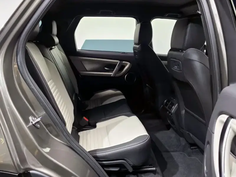 2025 Land Rover Discovery Sport с пробегом 3 592 км