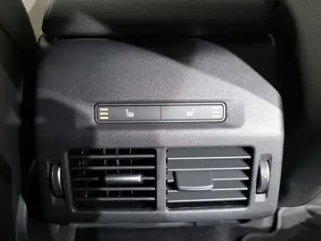 2025 Land Rover Discovery Sport с пробегом 3 592 км