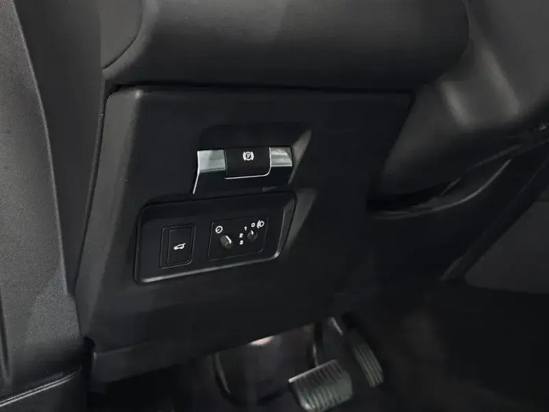 2020 Land Rover Discovery Sport с пробегом 36 935 км