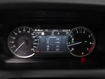 2022 Land Rover Discovery Sport с пробегом 36 972 км