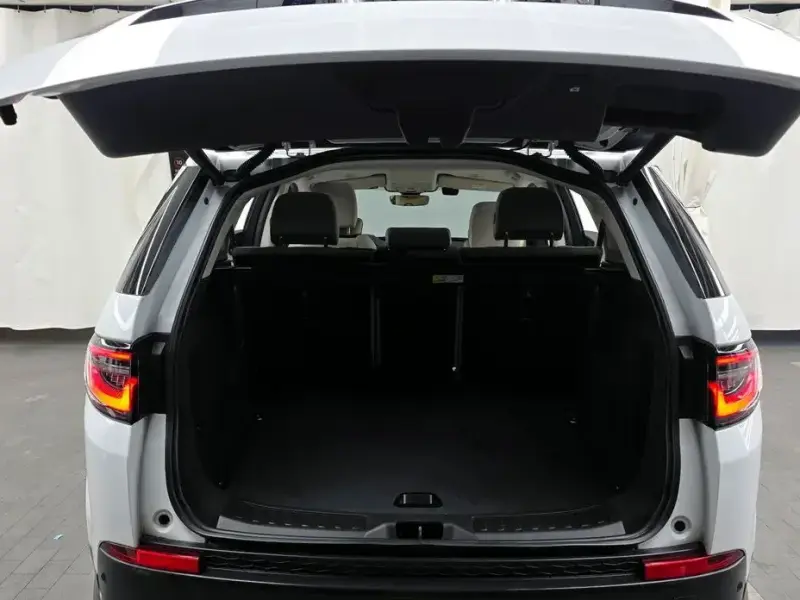 2023 Land Rover Discovery Sport с пробегом 31 932 км