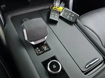 2021 Land Rover Discovery с пробегом 86 371 км