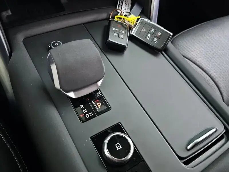 2021 Land Rover Discovery с пробегом 86 371 км
