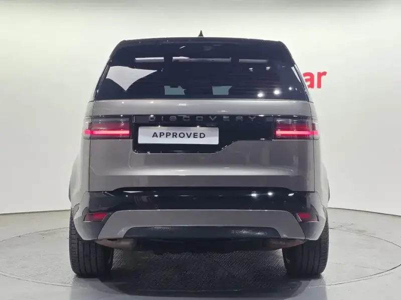 2024 Land Rover Discovery с пробегом 17 381 км
