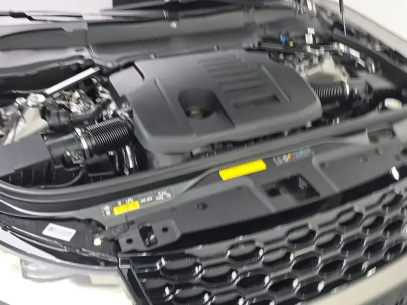 2024 Land Rover Discovery с пробегом 17 381 км