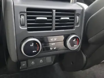 2024 Land Rover Discovery с пробегом 17 381 км