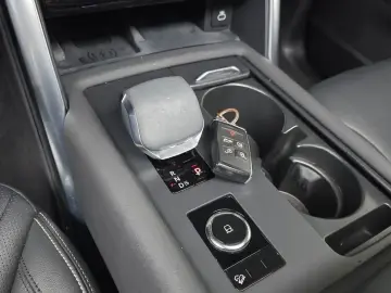 2021 Land Rover Discovery с пробегом 74 604 км