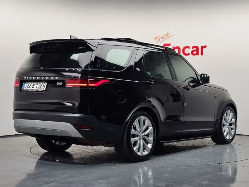 2022 Land Rover Discovery с пробегом 38 362 км