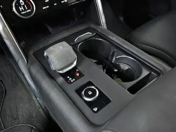 2022 Land Rover Discovery с пробегом 38 362 км