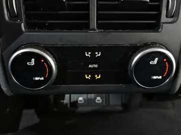 2022 Land Rover Discovery с пробегом 38 362 км