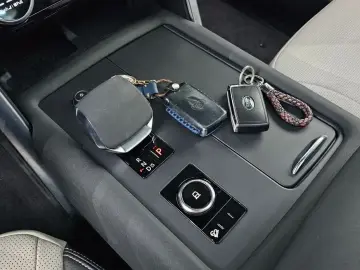 2022 Land Rover Discovery с пробегом 74 898 км