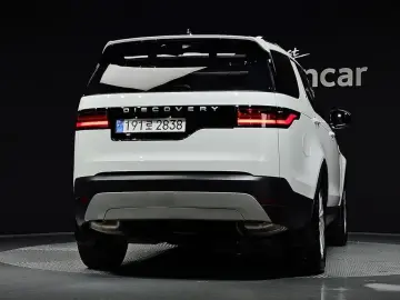 2025 Land Rover Discovery с пробегом 15 823 км